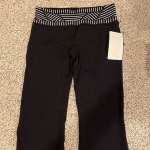 Lululemon yoga pants NWT size 8